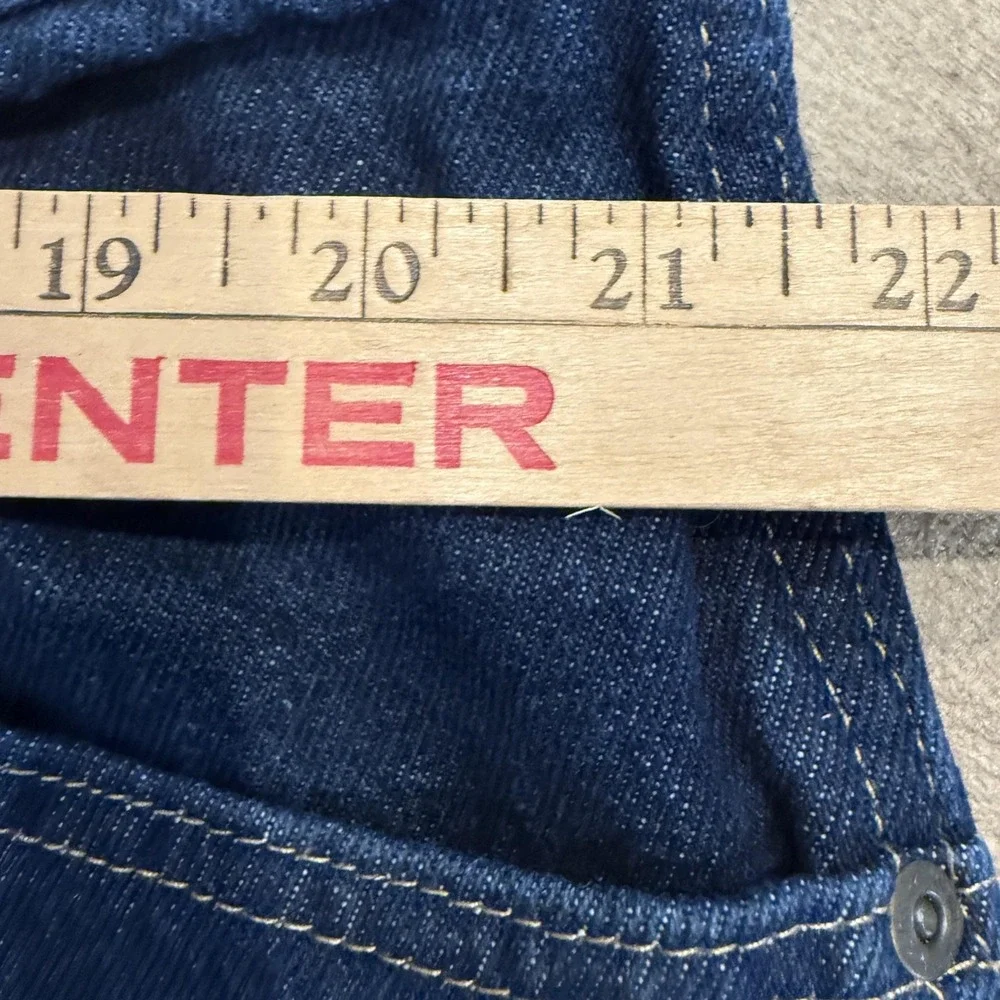 Wrangler Rugged Wear Jeans Mens 44x30 Blue Denim Straight Leg Dark Wash Classic